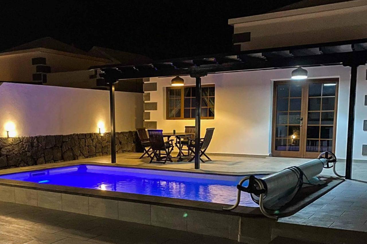 Arabella Villa Playa Blanca  Exteriör bild